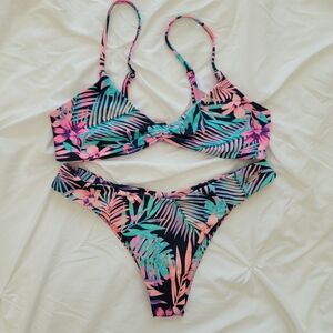 Blackbough bikini set